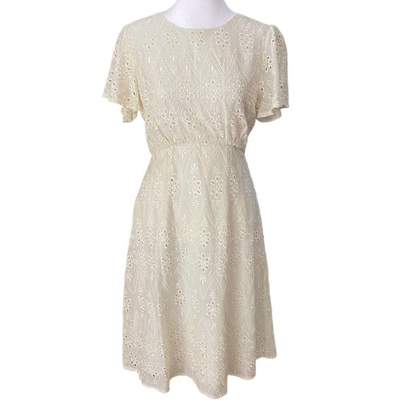 ASTR the Label Diana Short Sleeve Dress Ivory Lace Eyelet Retro Classic White S - Picture 3 of 15